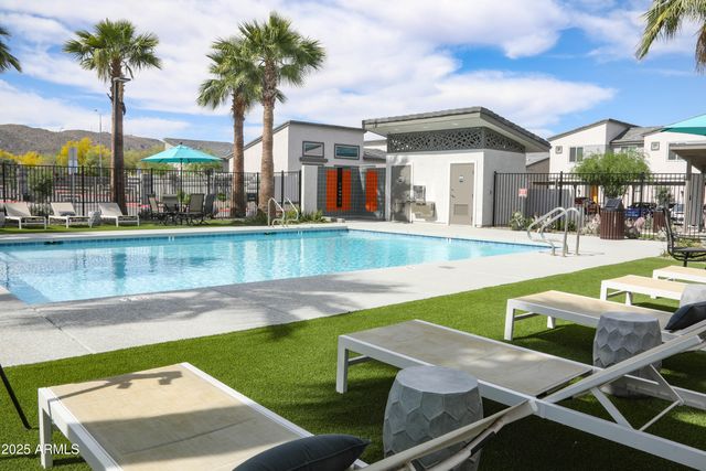 1700 E BASELINE Road 32, Phoenix, AZ 85042