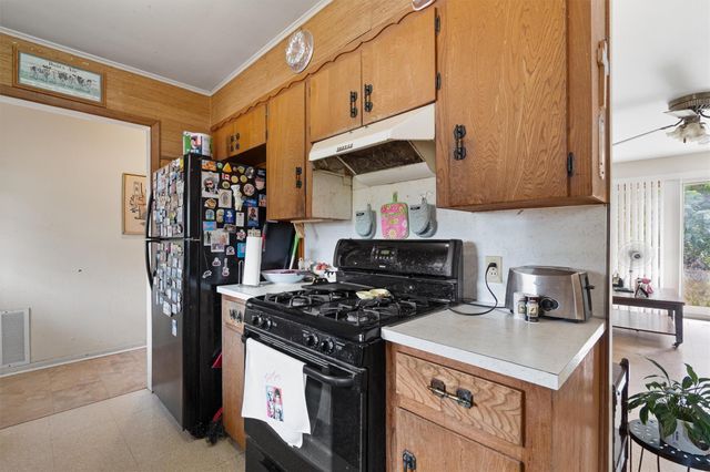 201 Cinderella DR, Austin, TX 78752