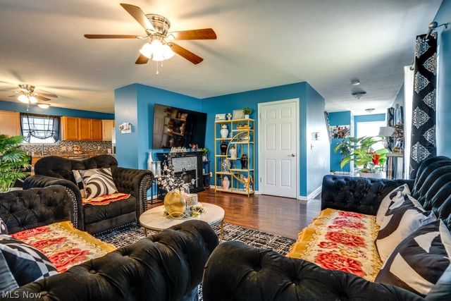 537 Magnolia Avenue, Cuyahoga Falls, OH 44221