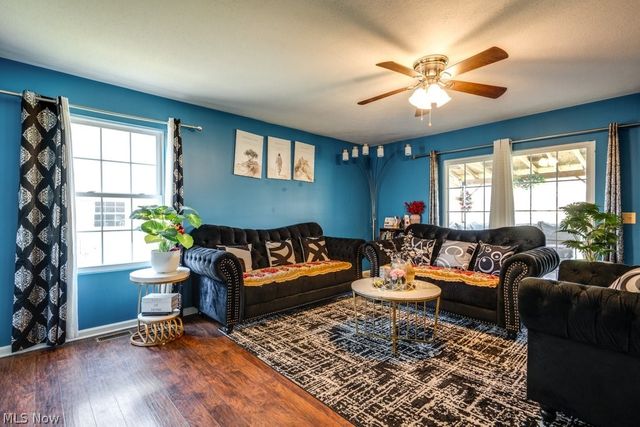 537 Magnolia Avenue, Cuyahoga Falls, OH 44221