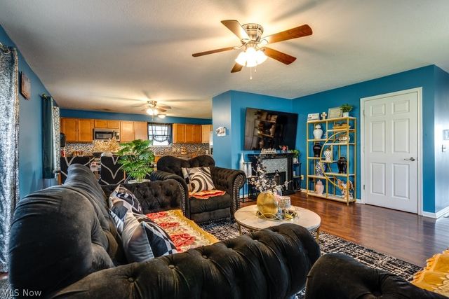 537 Magnolia Avenue, Cuyahoga Falls, OH 44221