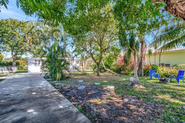 237 SW 3rd Avenue, Delray Beach, FL 33444