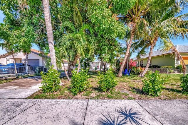 237 SW 3rd Avenue, Delray Beach, FL 33444