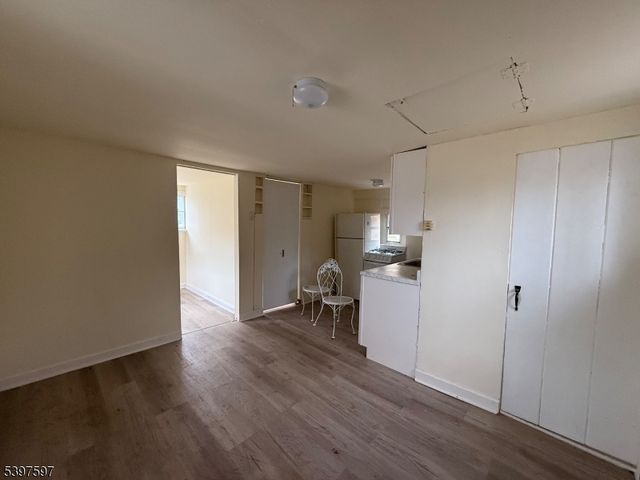 49 E Shore Trl, Sandyston Twp., NJ 07826