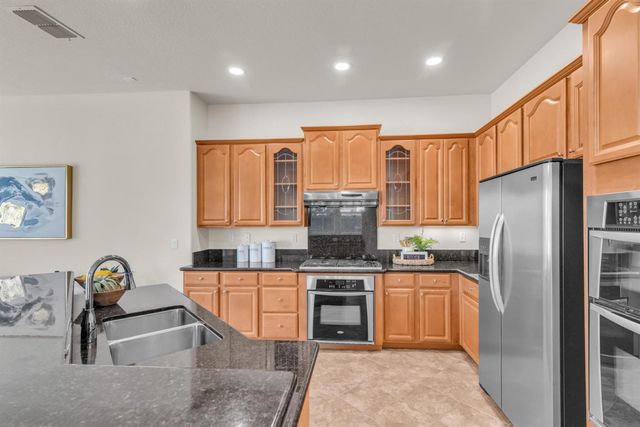 2152 Ritchie St, Folsom, CA 95630