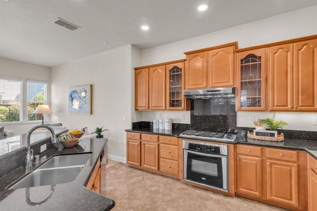 2152 Ritchie St, Folsom, CA 95630