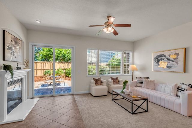 2152 Ritchie St, Folsom, CA 95630