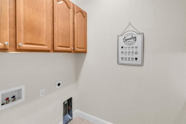 2152 Ritchie St, Folsom, CA 95630