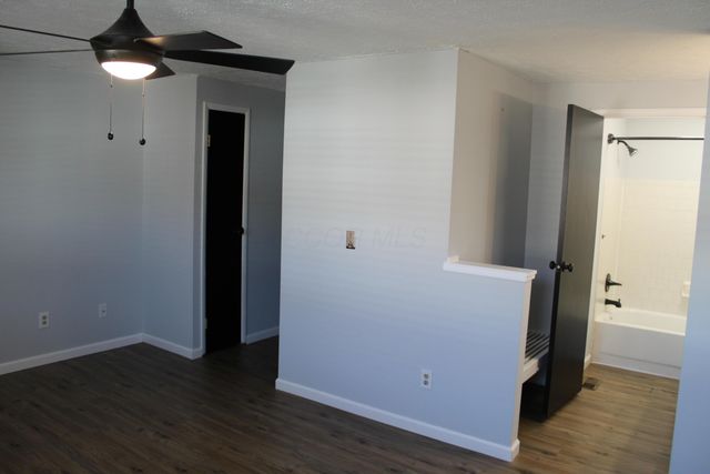 1823 Worthington Run Drive, F, Columbus, OH 43235