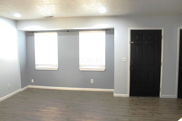 1823 Worthington Run Drive, F, Columbus, OH 43235