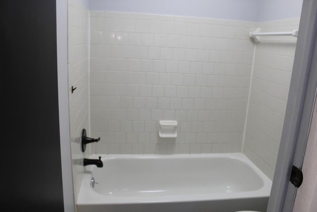 1823 Worthington Run Drive, F, Columbus, OH 43235