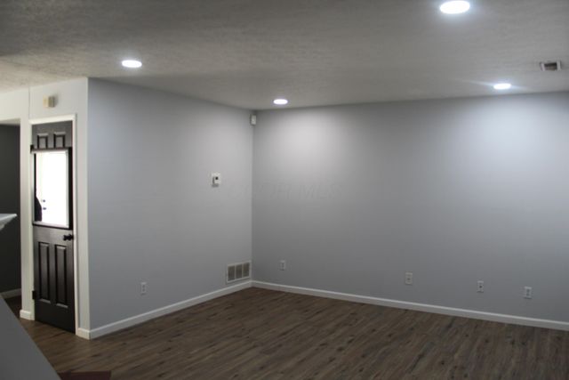 1823 Worthington Run Drive, F, Columbus, OH 43235