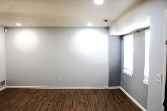 1823 Worthington Run Drive, F, Columbus, OH 43235