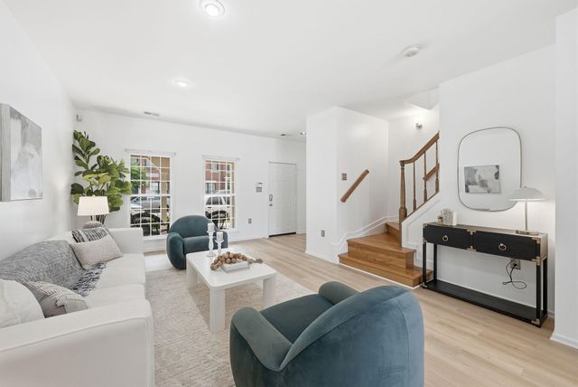 616 PARKSIDE PL NE, Washington, DC 20019