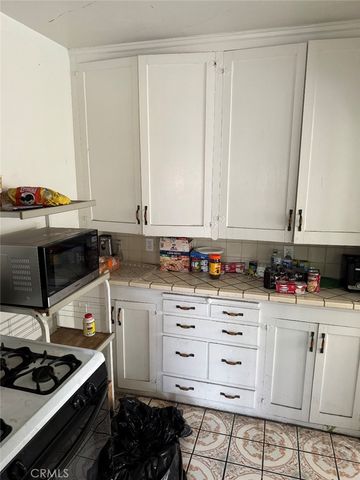 1440 W 91st, Los Angeles, CA 90047