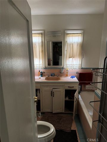 1440 W 91st, Los Angeles, CA 90047