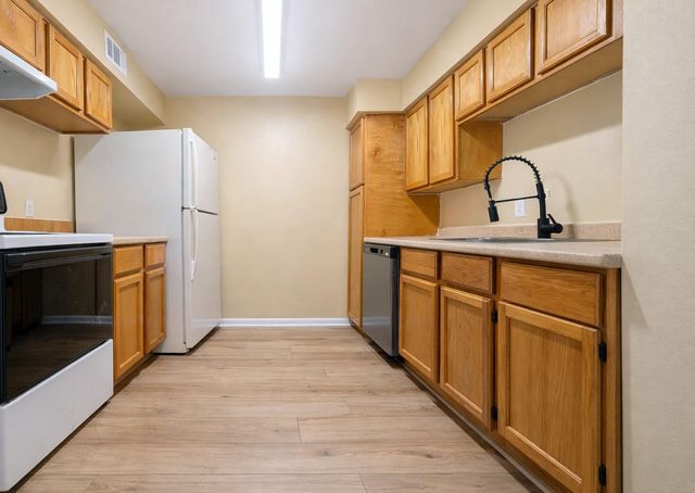 8529 Hearth Drive 23, Houston, TX 77054