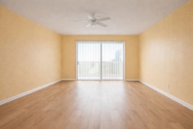 8529 Hearth Drive 23, Houston, TX 77054