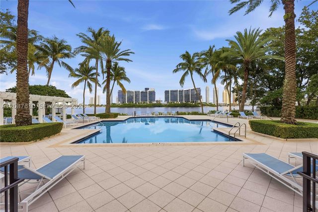 3255 NE 184th St 12219, Aventura, FL 33160