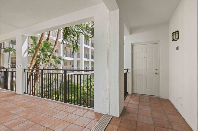 3255 NE 184th St 12219, Aventura, FL 33160