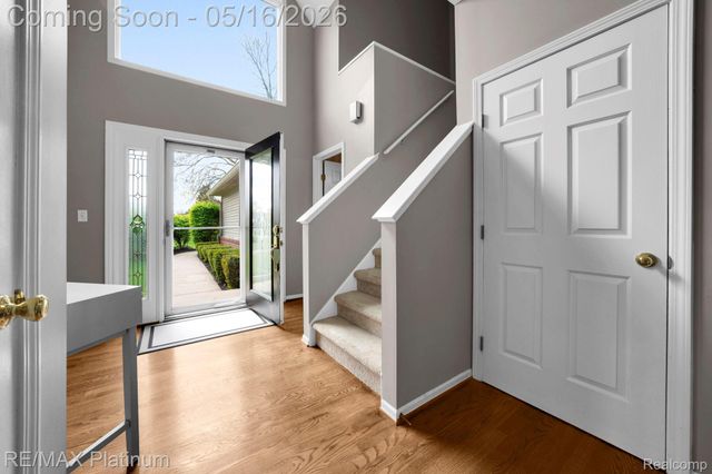 5043 Oak Bluff Court, Genoa Township, MI 48843