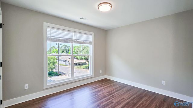 2700 Woodview Drive, Huntsville, AL 35801