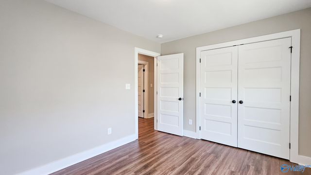 2700 Woodview Drive, Huntsville, AL 35801