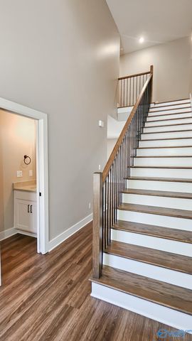 2700 Woodview Drive, Huntsville, AL 35801