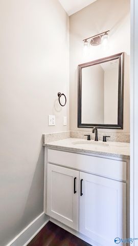 2700 Woodview Drive, Huntsville, AL 35801