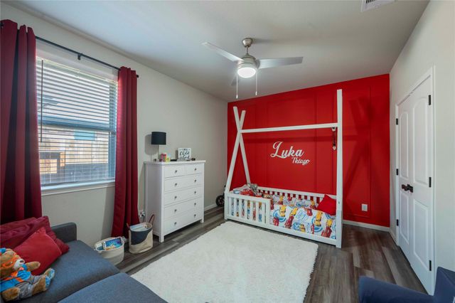 31302 Raleigh Creek Drive, Tomball, TX 77375
