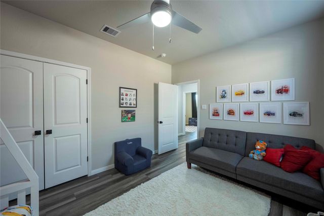 31302 Raleigh Creek Drive, Tomball, TX 77375