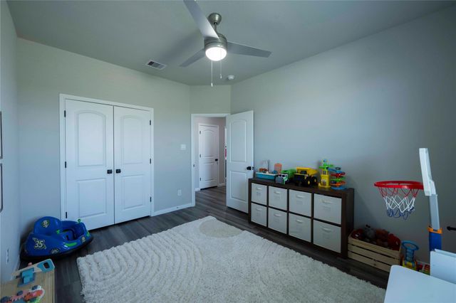 31302 Raleigh Creek Drive, Tomball, TX 77375