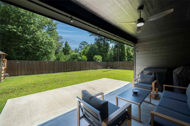 31302 Raleigh Creek Drive, Tomball, TX 77375