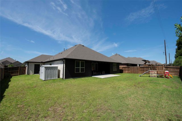 31302 Raleigh Creek Drive, Tomball, TX 77375
