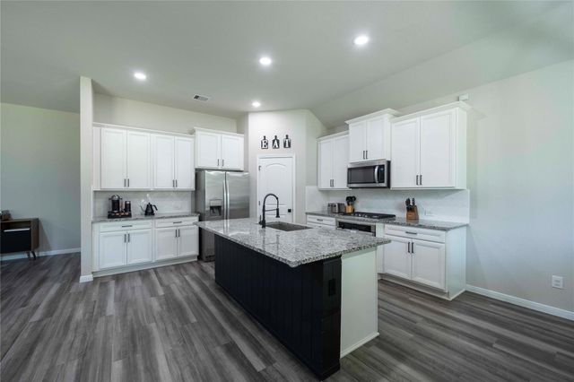 31302 Raleigh Creek Drive, Tomball, TX 77375