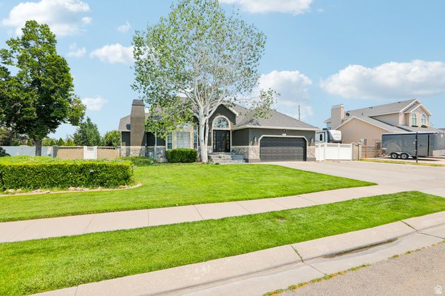 9567 S MISTY OAKS CIR, South Jordan, UT 84095