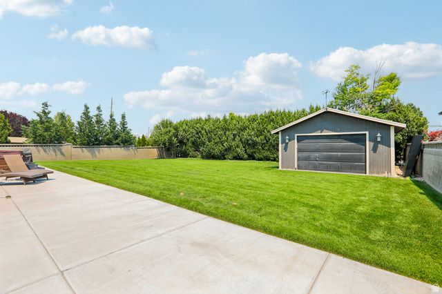 9567 S MISTY OAKS CIR, South Jordan, UT 84095