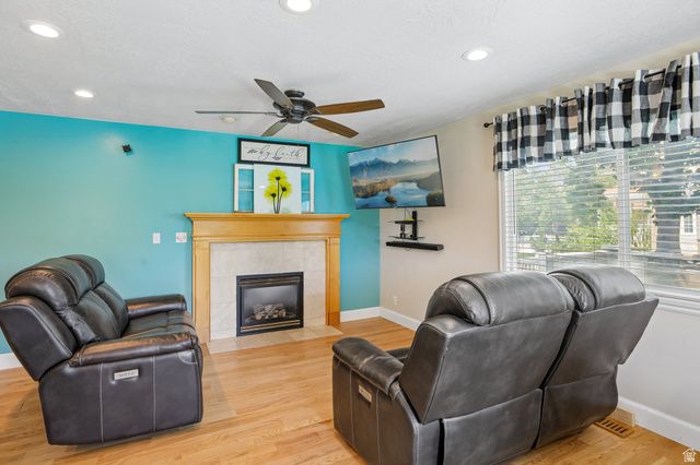 9567 S MISTY OAKS CIR, South Jordan, UT 84095