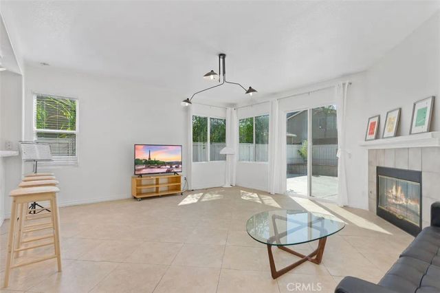 13569 Kiwi, Corona, CA 92880