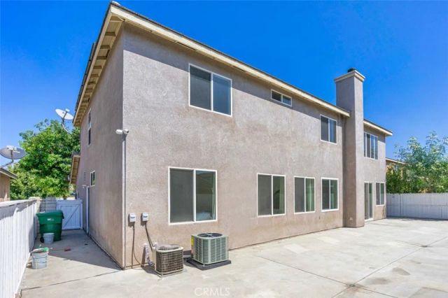 13569 Kiwi, Corona, CA 92880