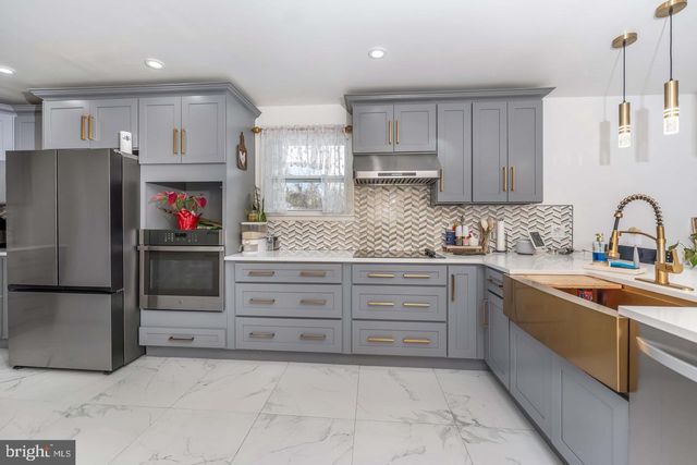 5012 ERBS BRIDGE RD, Mechanicsburg, PA 17050