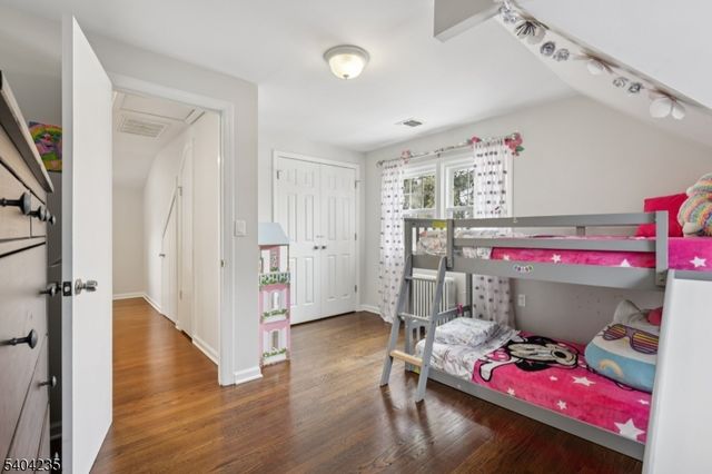 218 Swarthmore Rd, Linden City, NJ 07036