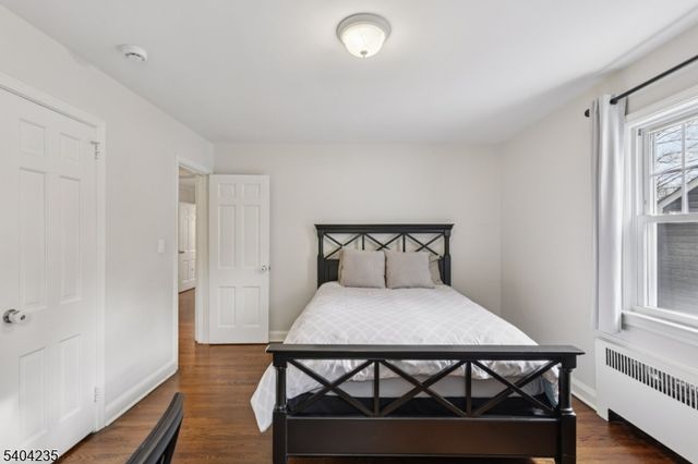 218 Swarthmore Rd, Linden City, NJ 07036