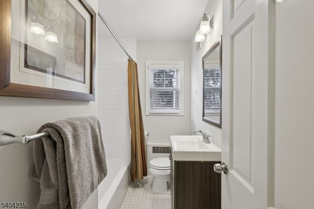 218 Swarthmore Rd, Linden City, NJ 07036