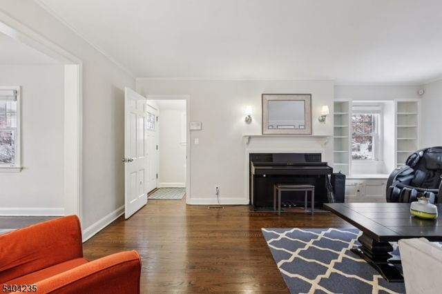 218 Swarthmore Rd, Linden City, NJ 07036