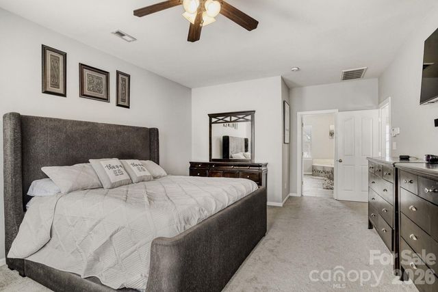 11138 Huntington Meadow Lane, Charlotte, NC 28273