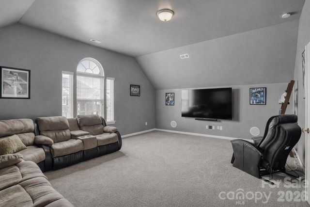 11138 Huntington Meadow Lane, Charlotte, NC 28273