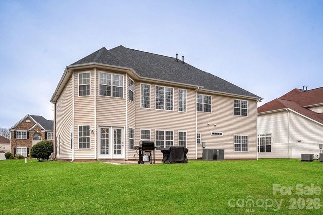 11138 Huntington Meadow Lane, Charlotte, NC 28273