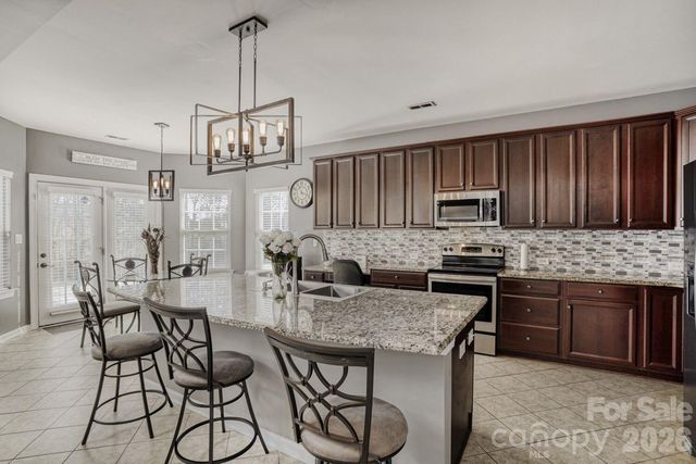 11138 Huntington Meadow Lane, Charlotte, NC 28273