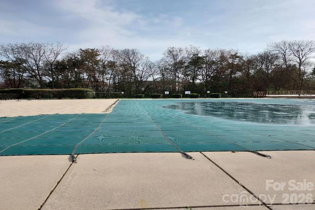 11138 Huntington Meadow Lane, Charlotte, NC 28273